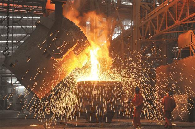 Japan steel firms see profits dive