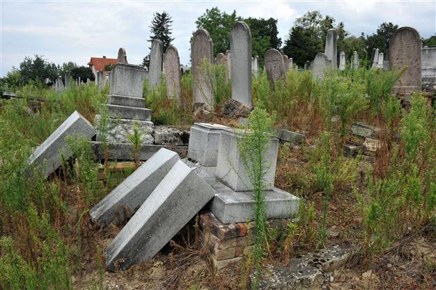 57 Jewish tombs vandalised in Hungary