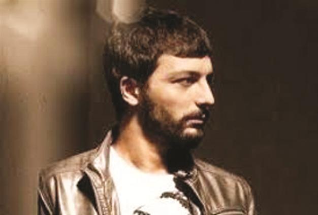 Award-winning songwriter at Jolly Joker