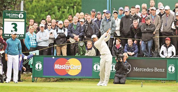 Great Scott takes lead at British Open