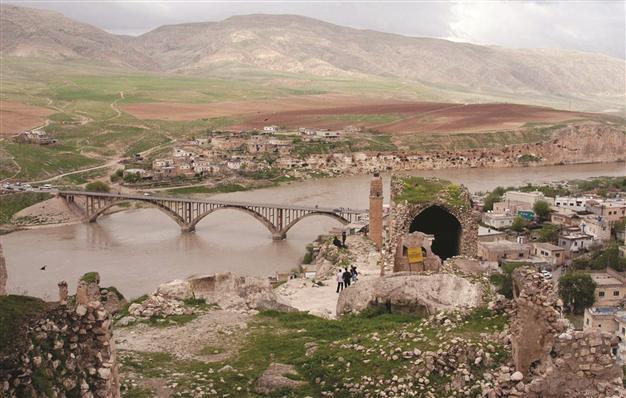 Ilısu River dam excavation sheds light on new artifacts