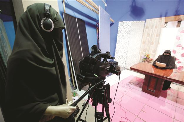 Egypt TV channel gives veiled women new face