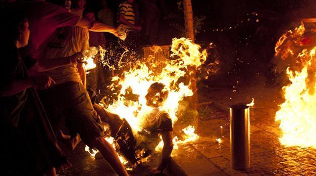 Israeli protester who set himself on fire dies