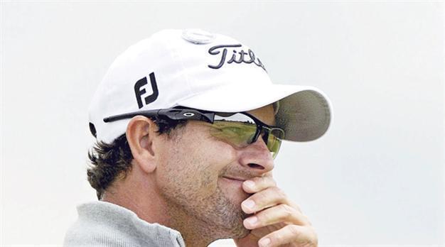 McIlroy misfires amid tricky conditions at Open
