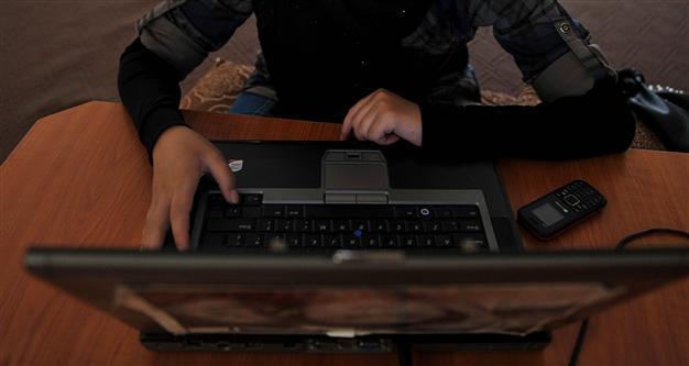 Swiss mens rights campaigner quits amid child porn row