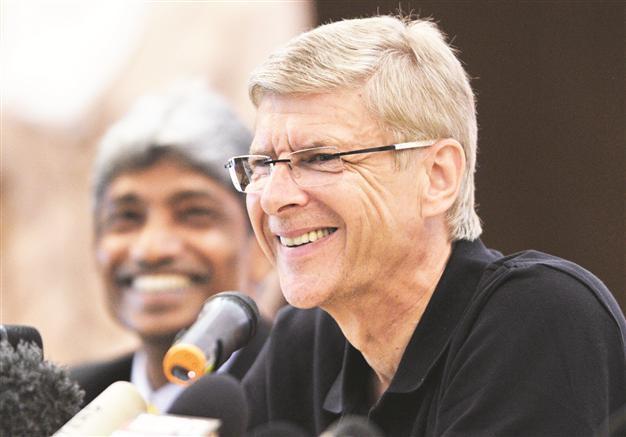 Wenger targetting to sign fresh faces