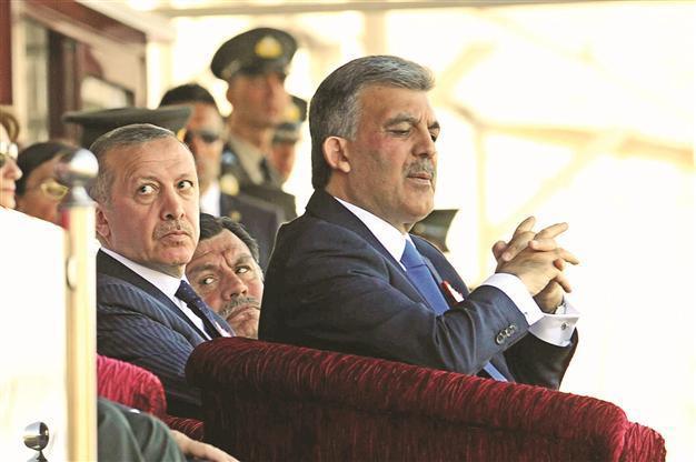 Court clears way for Gül to re-run top post