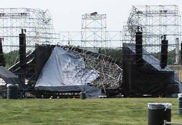 One killed in Radiohead stage collapse