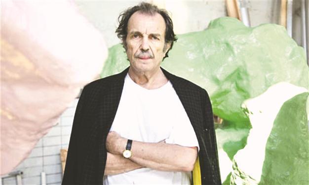 Austrian influential artist West dies at 65