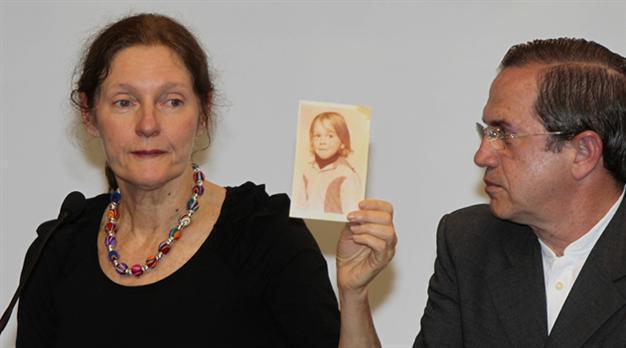 Founder of WikiLeaks suffers: Mom