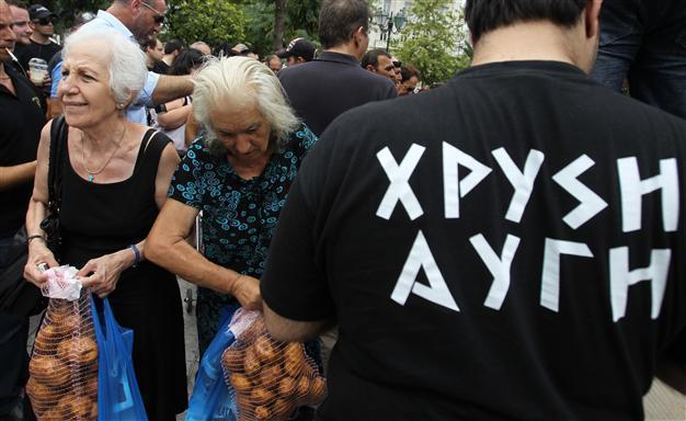 Greek far-right party hands out food only to citizens