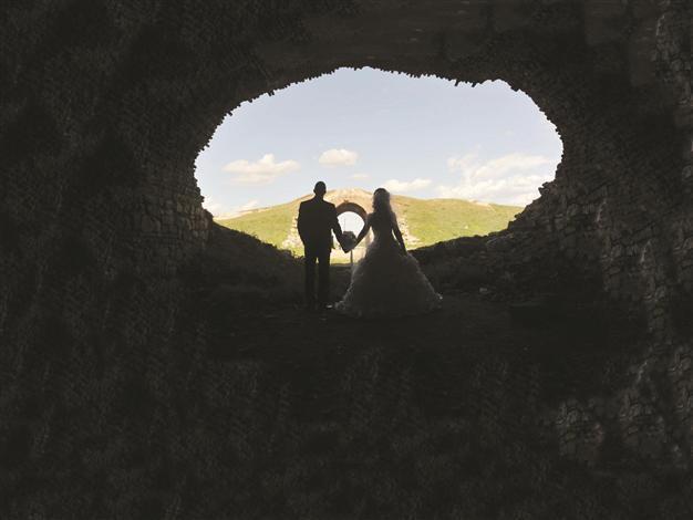 Lovebirds posing in Edirne