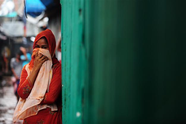 150-year-old Bangladesh brothel fights closure