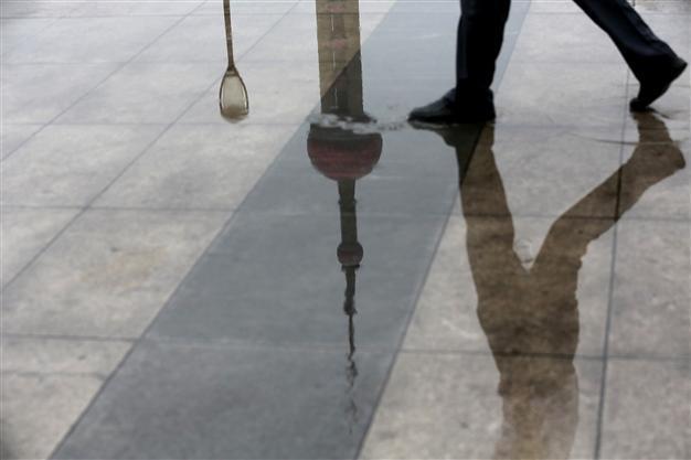 Knife attack by Chinese teenager kills eight: reports