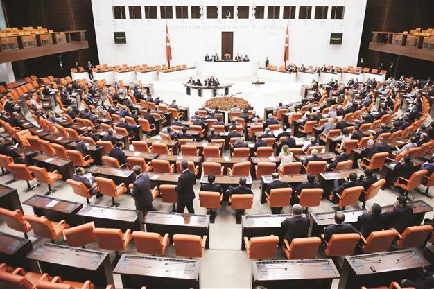 AKP, MHP distant on extraordinary session