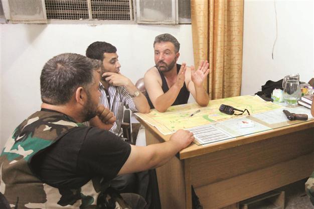 Senior ex-army commander shares knowledge with FSA