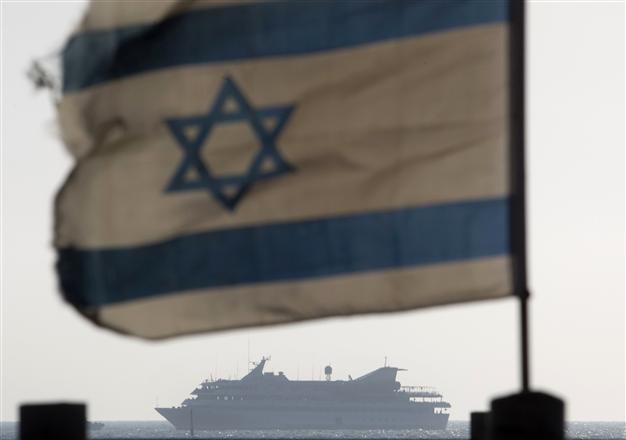 New flotilla sets off for Gaza