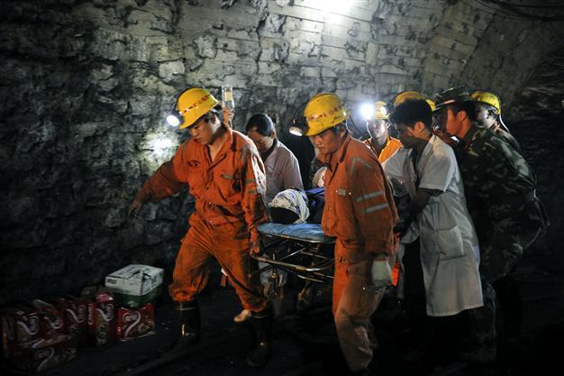 8 Chinese miners rescued after 3 days underground