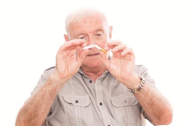 Ex-smokers have higher risks for bowel diseases