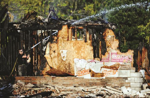 Mosque in US burned, hate attack doubted