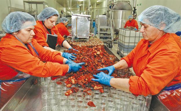 ‘Made in Greece,’ a magical label: Survey