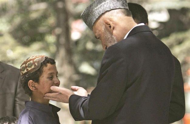 Afghans’ Taliban meet revives slim peace hope