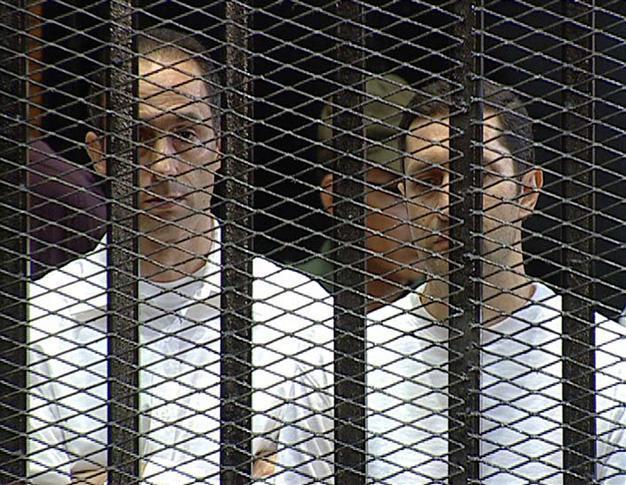 Judge orders Mubarak sons detained in new case