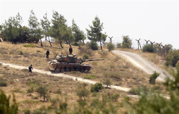 Turkish army stages new drill near Syrian border: report