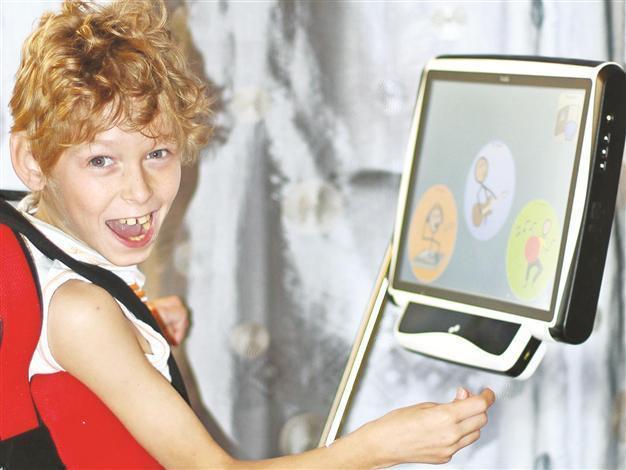 New device helps disabled people in technology use