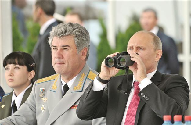 Russia to get hundreds of planes, helicopters: Putin