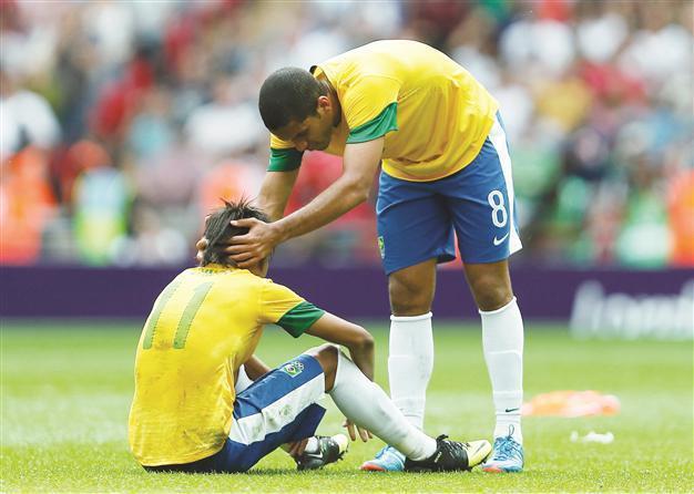 Menezes wants to keep job despite final failure