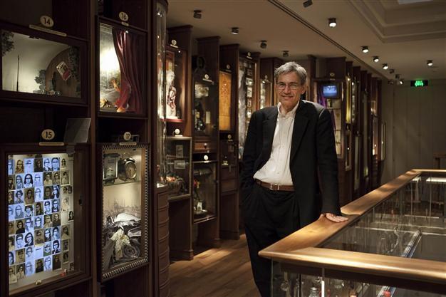 Turkish author Pamuk likens secular class’ attitude to South African racism