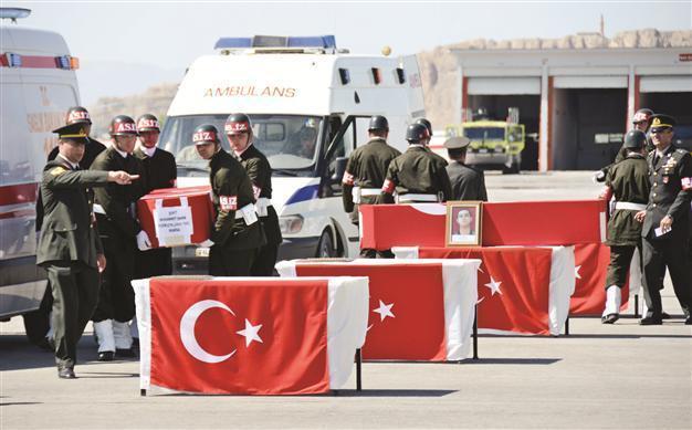 Turkey mourns troops killed in helicopter crash