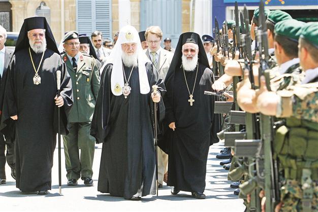 Russians divided over Church’s role in politics