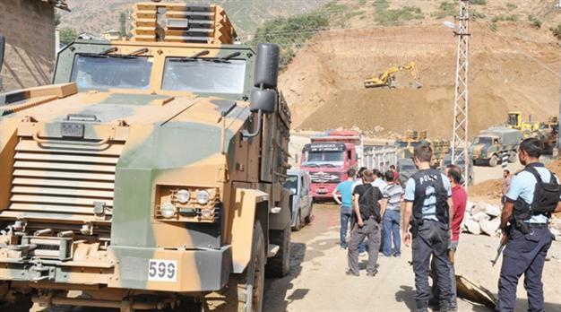 Mine assault on police vehicle near Diyarbakır