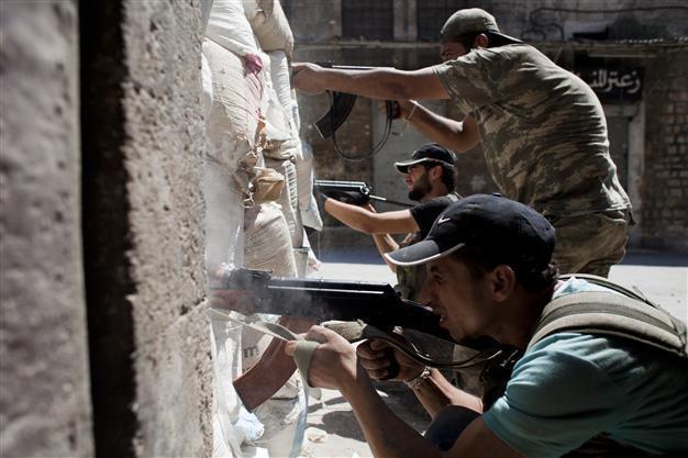 Western spies helping Syria rebels: reports