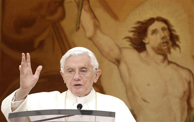 Pope to visit Lebanon despite tensions: spokesman