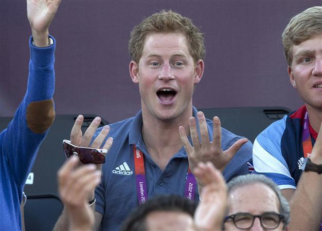 US website airs naked photos of UKs Prince Harry