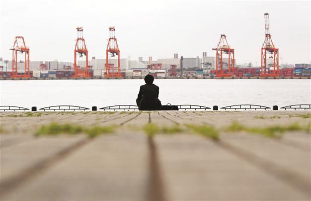 Japanese economy is back to trade gap