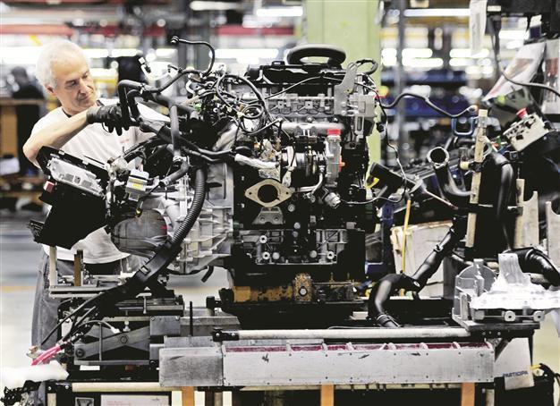 Eurozone industrial output slumps sharply in April