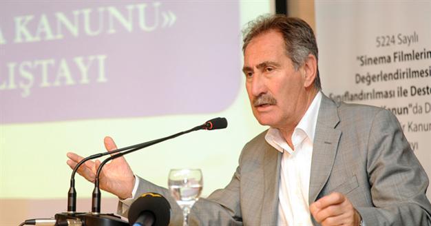 Minister says no concrete plans for giant mosque on Istanbul