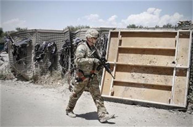 Air strike kills Pakistani Taliban commander in Afghanistan