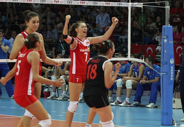 Turkey claims Euro title in womens volleyball