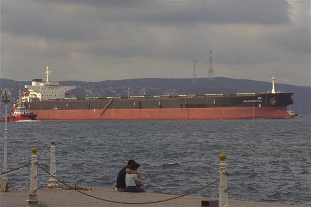 Tanker traffic in straits slows