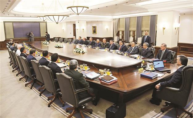 Victory Day reception off due to Gül’s illness