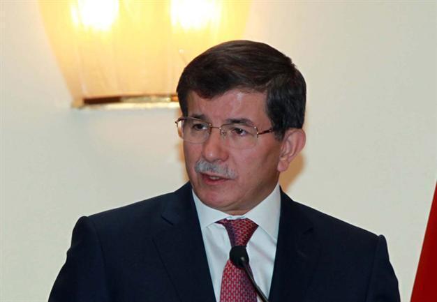 Rights body permitted to visit refugee camp housing Syrian military defectors