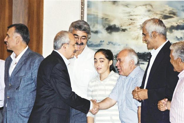CHP leader slams PM over Syria policy letter