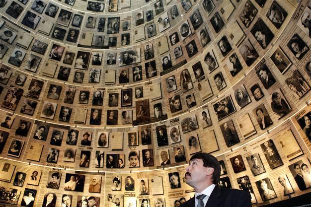 Hungary wants Holocaust survivor money back