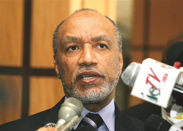 Asian football body suspends chief bin Hammam