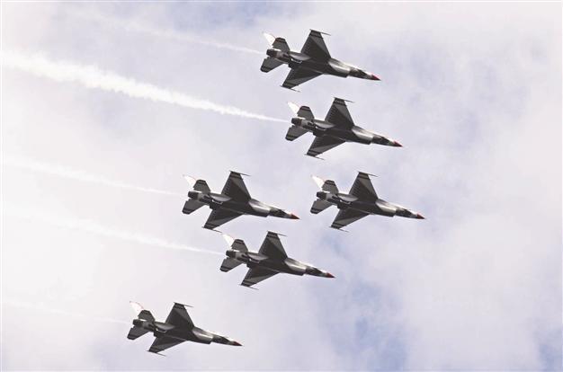 Gulf sales trigger US defense sales record